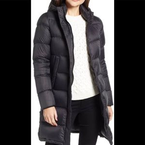Moose Knuckles Women’s Lae Bouchette Parka